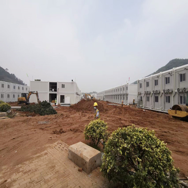Un tur al șantierului de construcții - Spitalul de cabină mobilă